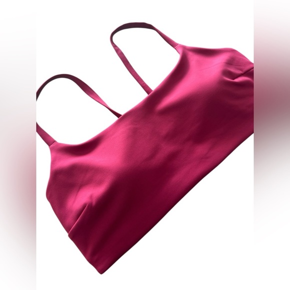 LULULEMON -Wunder Train Strappy Racer Bra *Light Support, C/D Cup
Magenta… - Picture 6 of 9